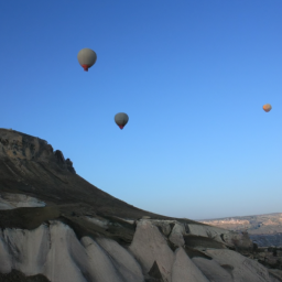 Kapadokya: Peribacaları ve sıcak hava balonlarıyla ünlü Kapadokya